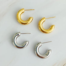 Load image into Gallery viewer, Smaller Polished Hollow Hoop Earrings
