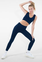 Cargar imagen en el visor de la galería, Plunge V-Neck Crop Top