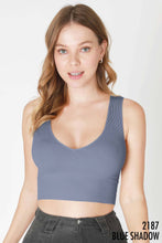 Cargar imagen en el visor de la galería, Plunge V-Neck Crop Top