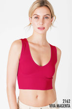 Cargar imagen en el visor de la galería, Plunge V-Neck Crop Top
