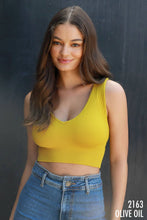 Cargar imagen en el visor de la galería, Plunge V-Neck Crop Top