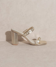 Load image into Gallery viewer, Victoria - Pearl Strap Heel
