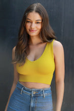 Cargar imagen en el visor de la galería, Plunge V-Neck Crop Top