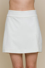Cargar imagen en el visor de la galería, Basic Mini Skirt
