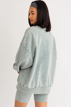Load image into Gallery viewer, Washed Oversized Pullover
