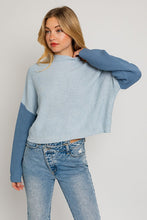 Load image into Gallery viewer, Color Block Oversize Sweater
