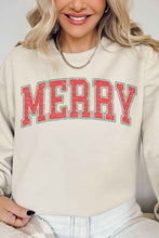 Cargar imagen en el visor de la galería, Merry Christmas Graphic Sweatshirt

