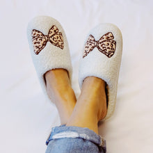 Load image into Gallery viewer, Emily Bow Cozy Lounge Slippers
