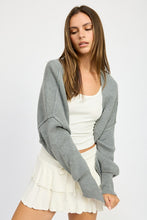 Cargar imagen en el visor de la galería, OVERSIZED SHRUG CARDIGAN
