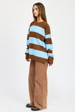 Cargar imagen en el visor de la galería, OVERSIZED STRIPED JUMPER
