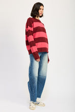 Cargar imagen en el visor de la galería, OVERSIZED STRIPED JUMPER
