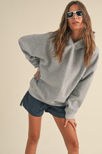 Cargar imagen en el visor de la galería, Cozy Fleece Oversized Pullover Hoodie
