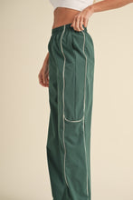 Cargar imagen en el visor de la galería, Nylon Track Pants with Contrast Piping
