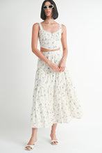 Load image into Gallery viewer, FLORAL TIERED MAXI SKIRT
