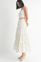 Load image into Gallery viewer, FLORAL TIERED MAXI SKIRT
