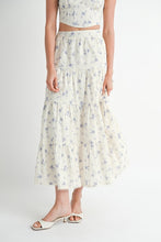 Load image into Gallery viewer, FLORAL TIERED MAXI SKIRT
