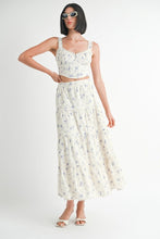 Load image into Gallery viewer, FLORAL TIERED MAXI SKIRT
