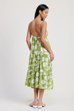 Load image into Gallery viewer, FLORAL MAXI SPAGHETTI STRAP FLARE DRESS
