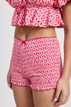 Cargar imagen en el visor de la galería, MINI RUFFLE PRINTED SHORTS
