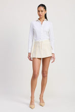 Load image into Gallery viewer, CONTRASTED WAIST BAND PLEATED SKORT
