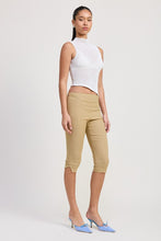 Cargar imagen en el visor de la galería, SLEEVELESS ASYMMETRICAL HIGH NECK TOP
